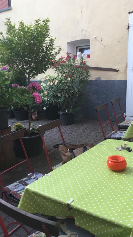 Hotel Gaestehaus Priester Limburg an der Lahn Exteriör bild